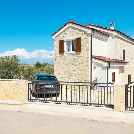 Sun Spalato Cikas Vikendica *