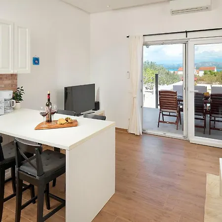 Sun Spalato Cikas Vikendica *